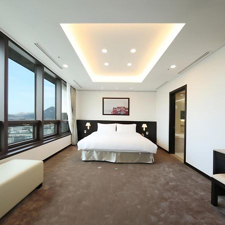 โอราไก อินซาดง สวีท Aparthotel โซล ภายนอก รูปภาพ