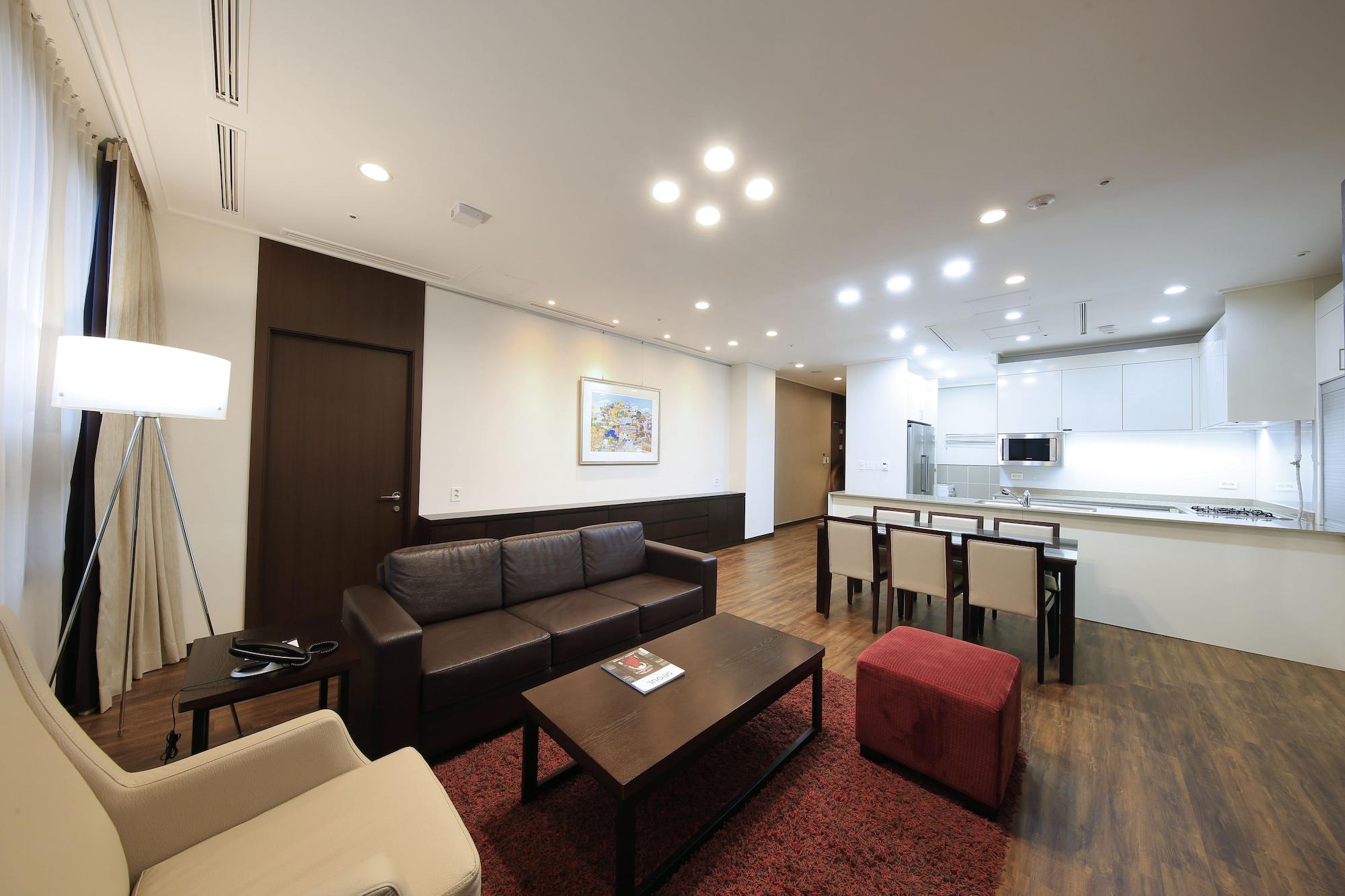 โอราไก อินซาดง สวีท Aparthotel โซล ภายนอก รูปภาพ