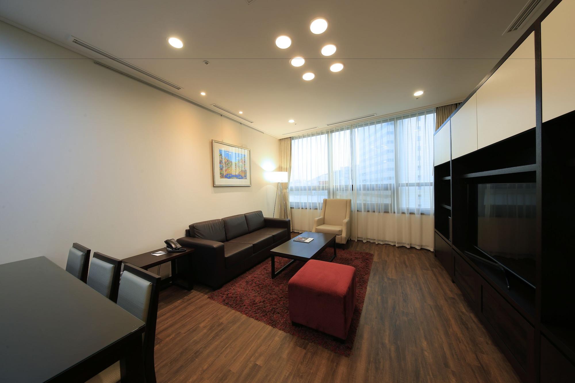 โอราไก อินซาดง สวีท Aparthotel โซล ภายนอก รูปภาพ