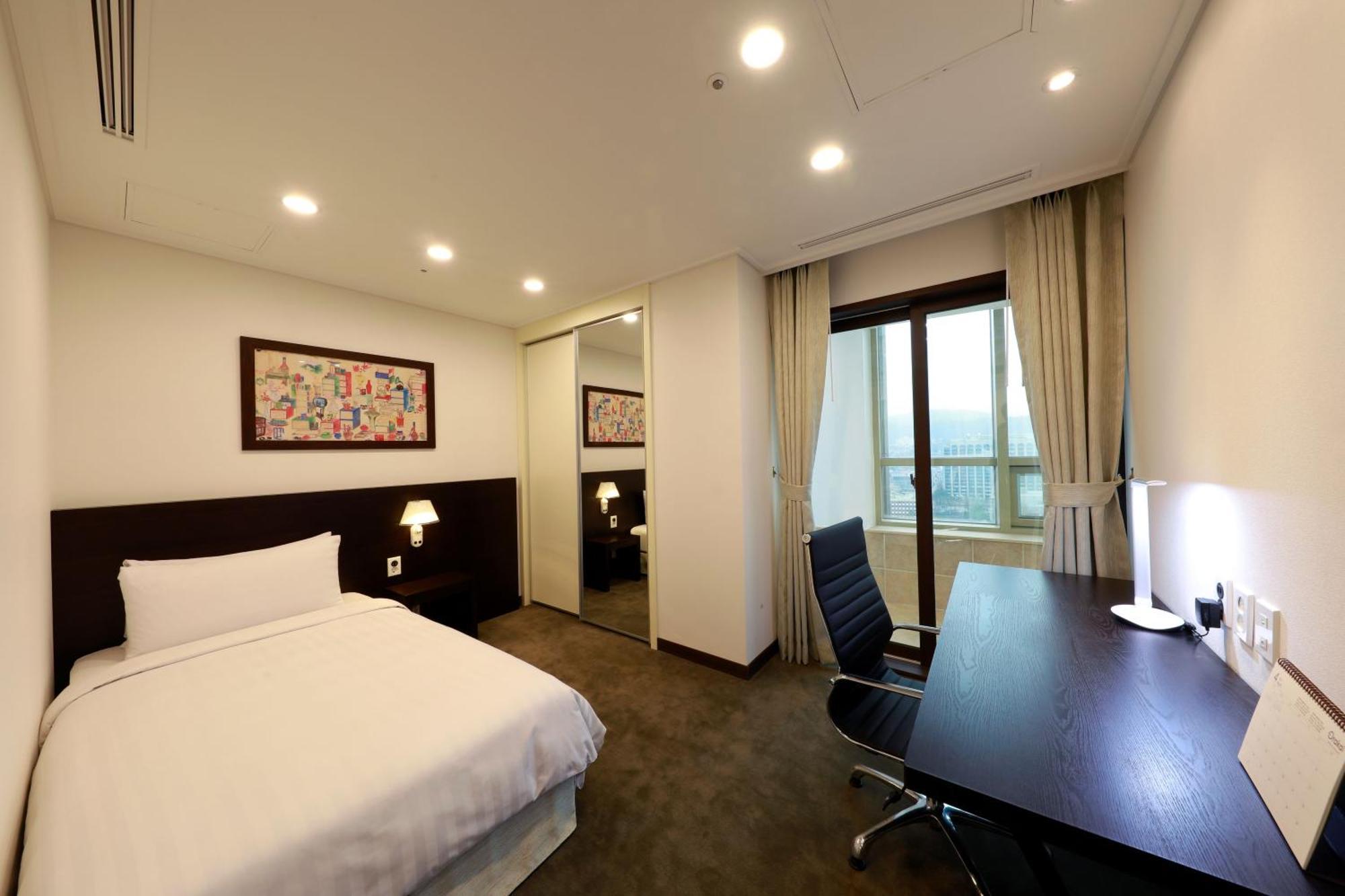 โอราไก อินซาดง สวีท Aparthotel โซล ภายนอก รูปภาพ