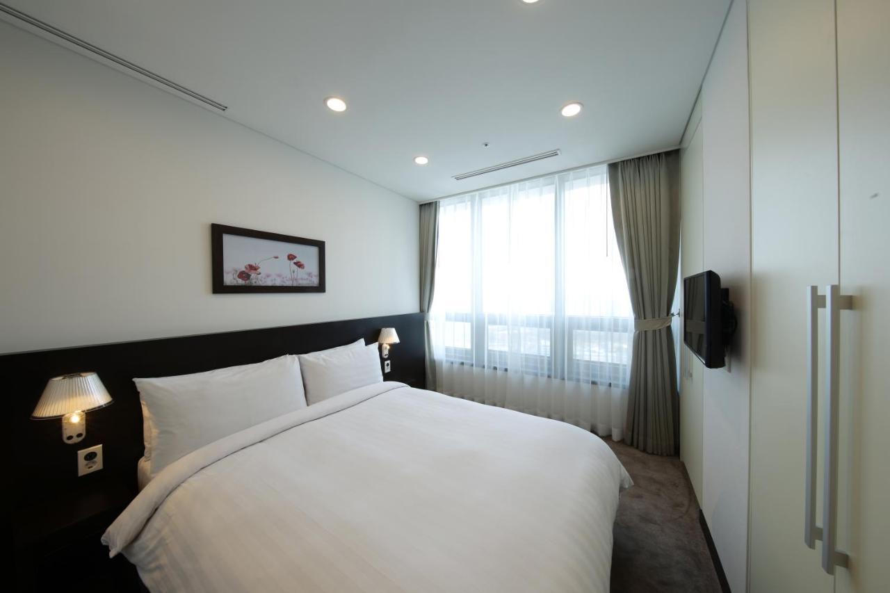 โอราไก อินซาดง สวีท Aparthotel โซล ภายนอก รูปภาพ